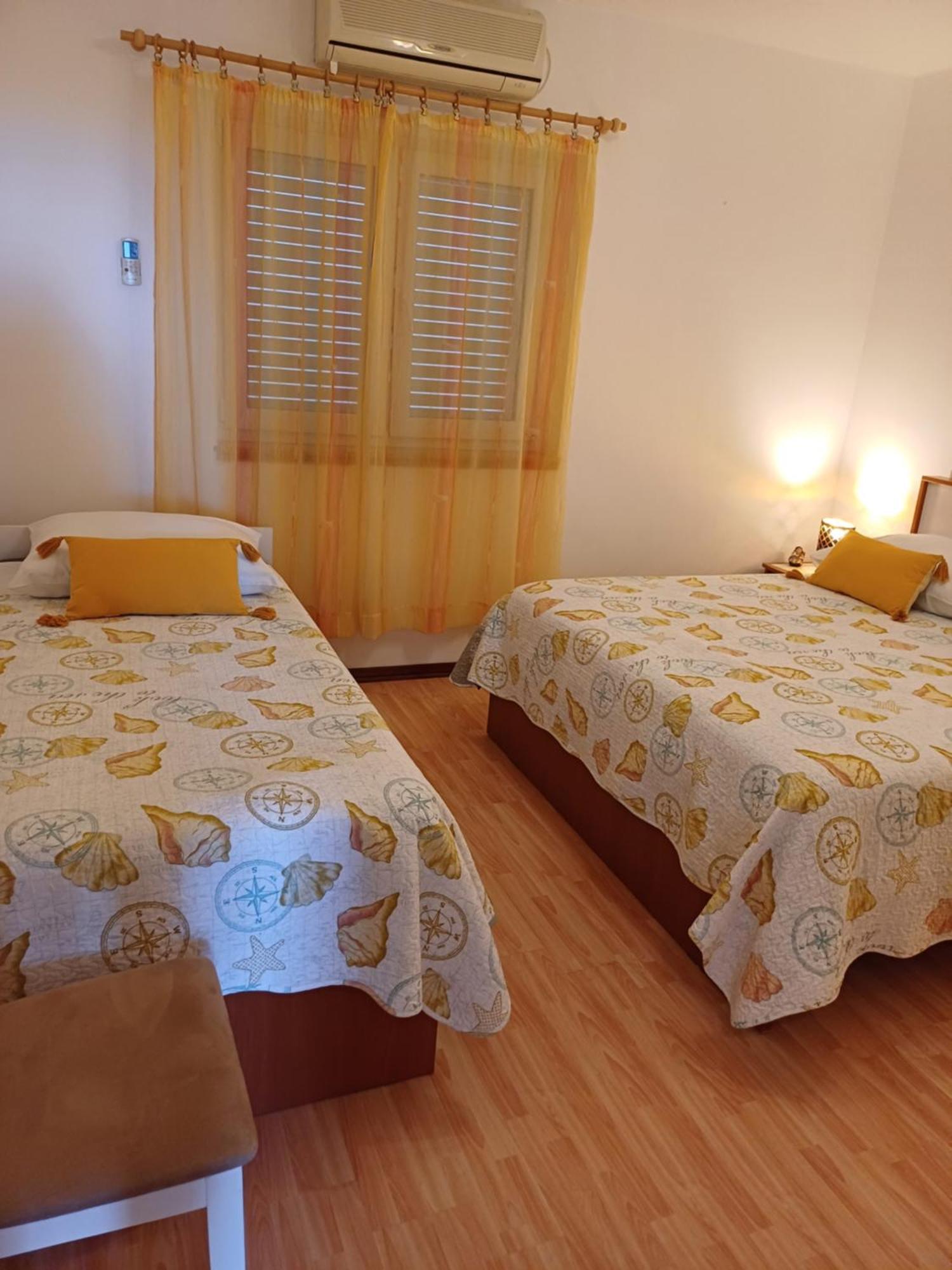 Apartments Jure Miljak Podstrana Luaran gambar