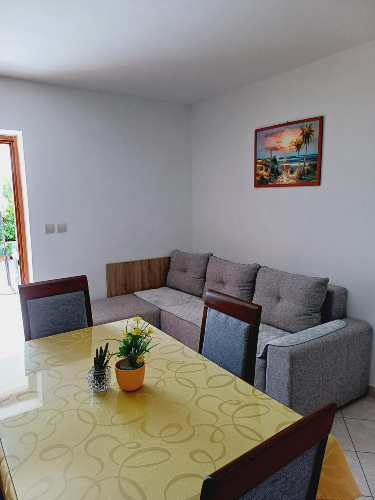 Apartments Jure Miljak Podstrana Luaran gambar