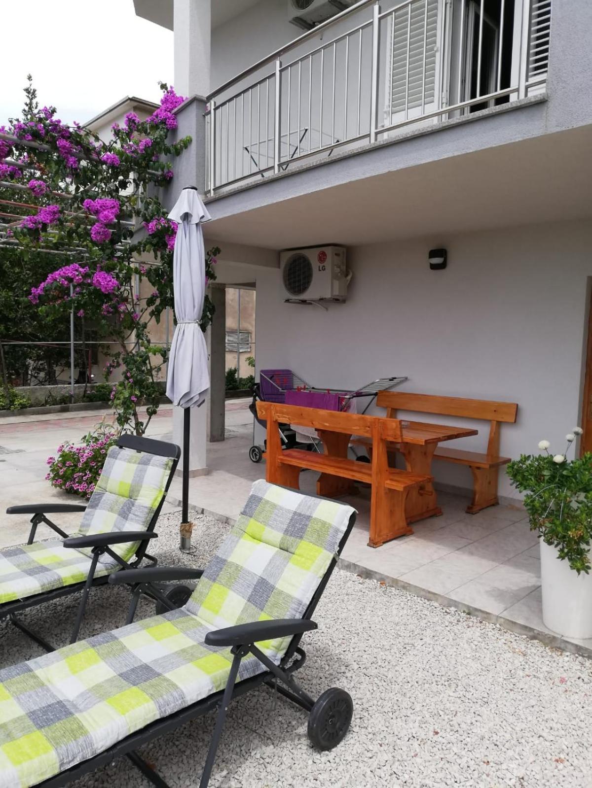 Apartments Jure Miljak Podstrana Luaran gambar
